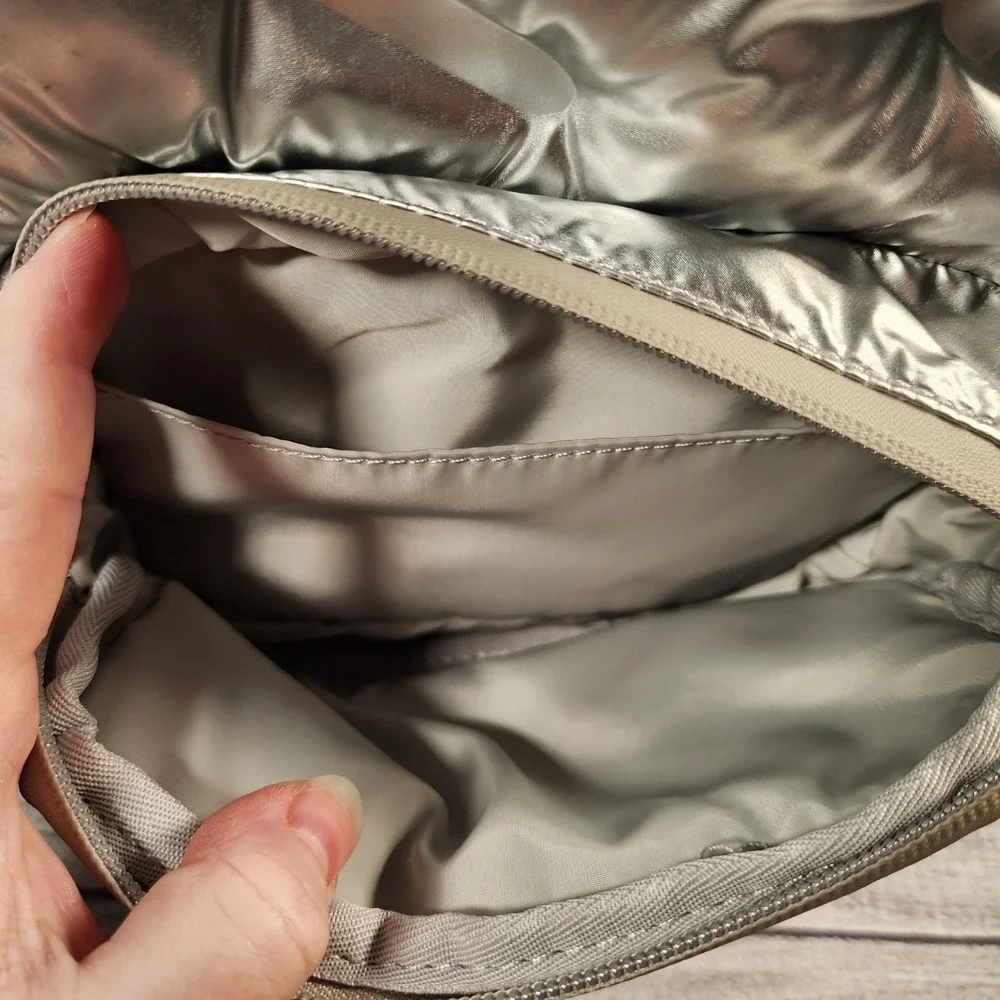 Go Dash Dot Maya Mini Backpack Silver Metallic Quilted Puffer Bag NEW
